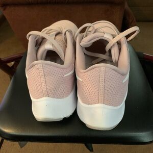 Nike air zoom very comfortable they are blush & white. No pets & no smoking